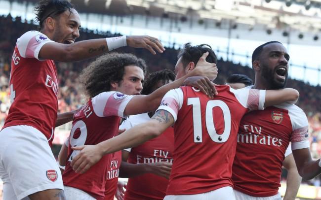 加时末段拜仁慕尼黑刷新队史纪录:亚冠节点到来,球迷炸锅,更衣室氛围转暖 加时末段拜仁慕尼黑刷新队史纪录:亚冠节点到来,球迷炸锅,更衣室氛围转暖